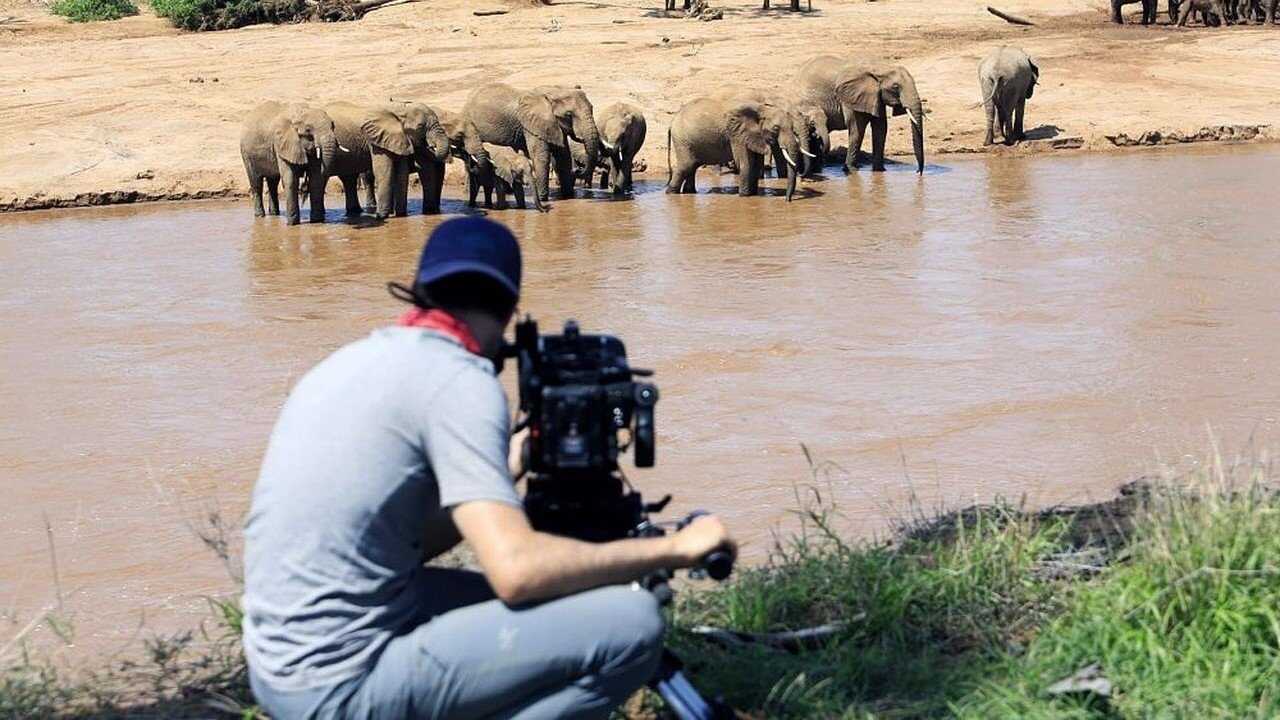 EN - Chasing The Rains (2023) 4