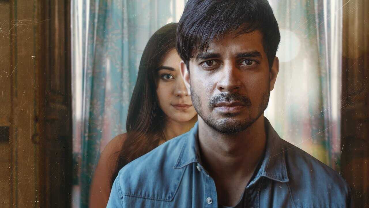 AR - Yeh Kaali Kaali Ankhein 0