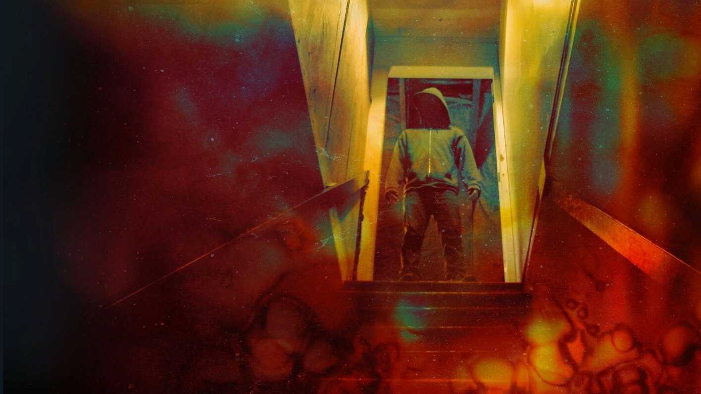 EN - Evil Lives Here (2016) 2