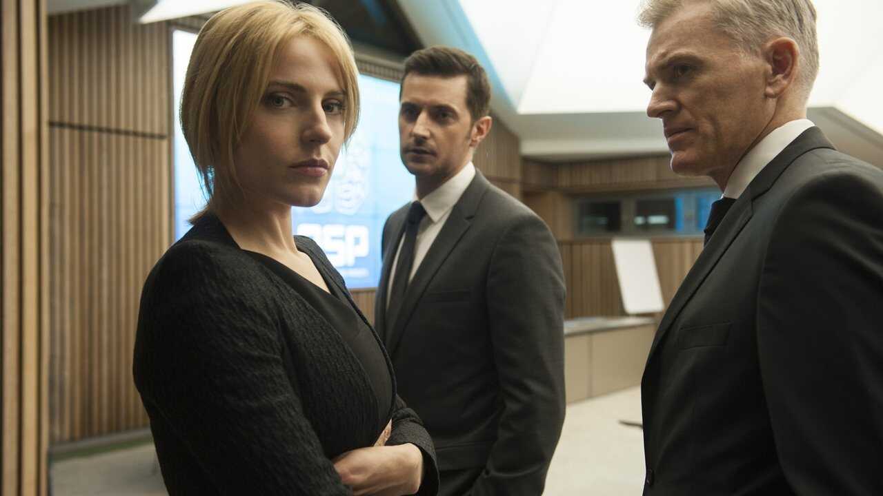 AR - Berlin Station (2016) 2