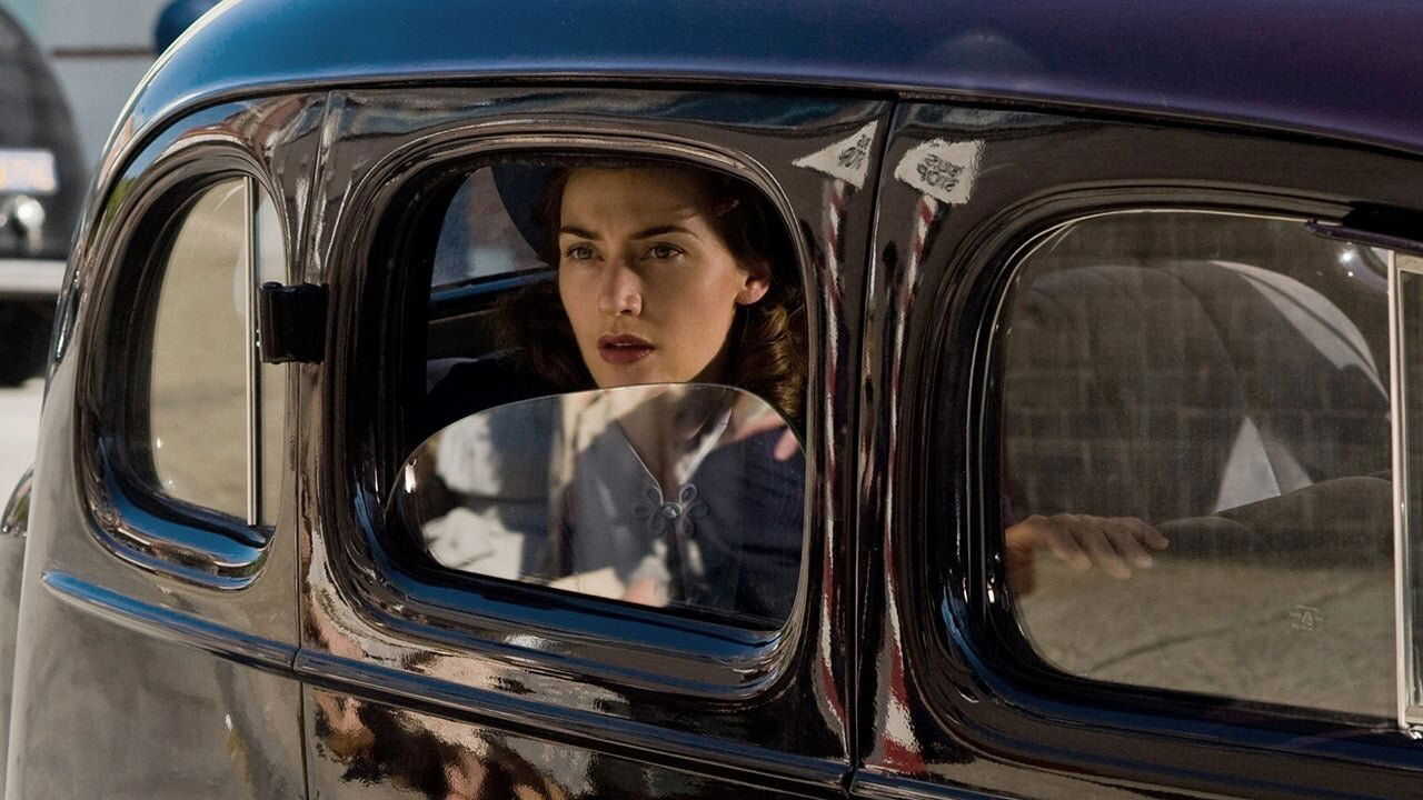 AR - Mildred Pierce (2011) 2