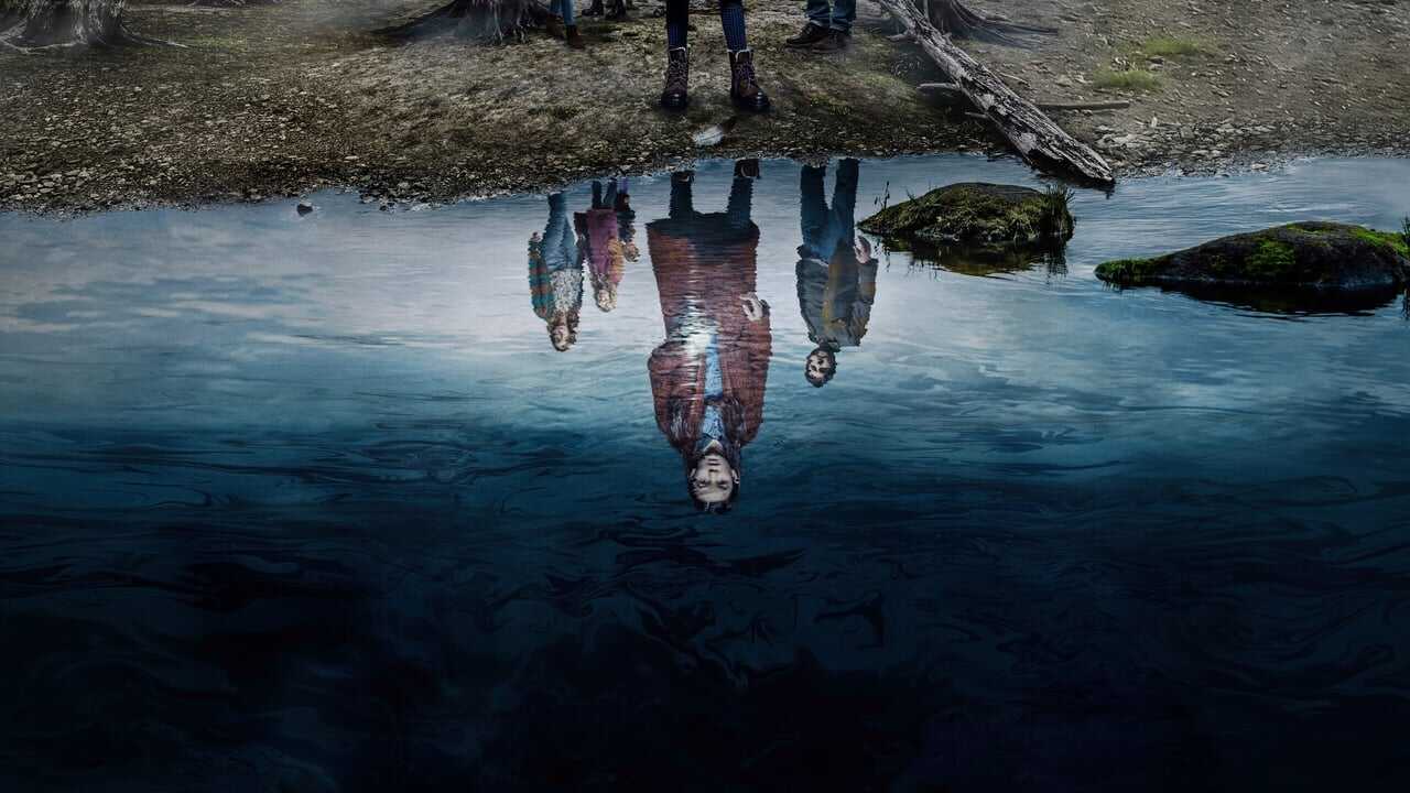 DE - Home Before Dark (2020) 1