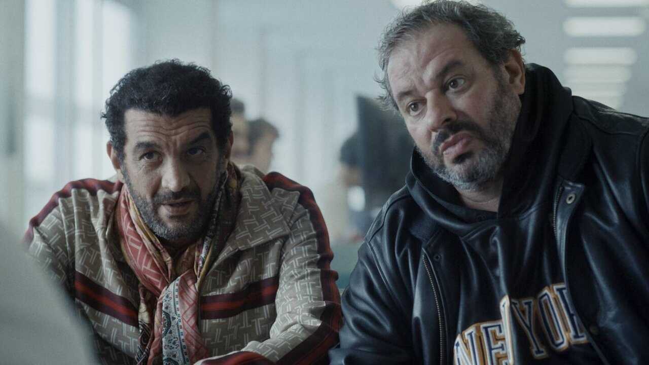 DE - Of Money and Blood (2023) 1