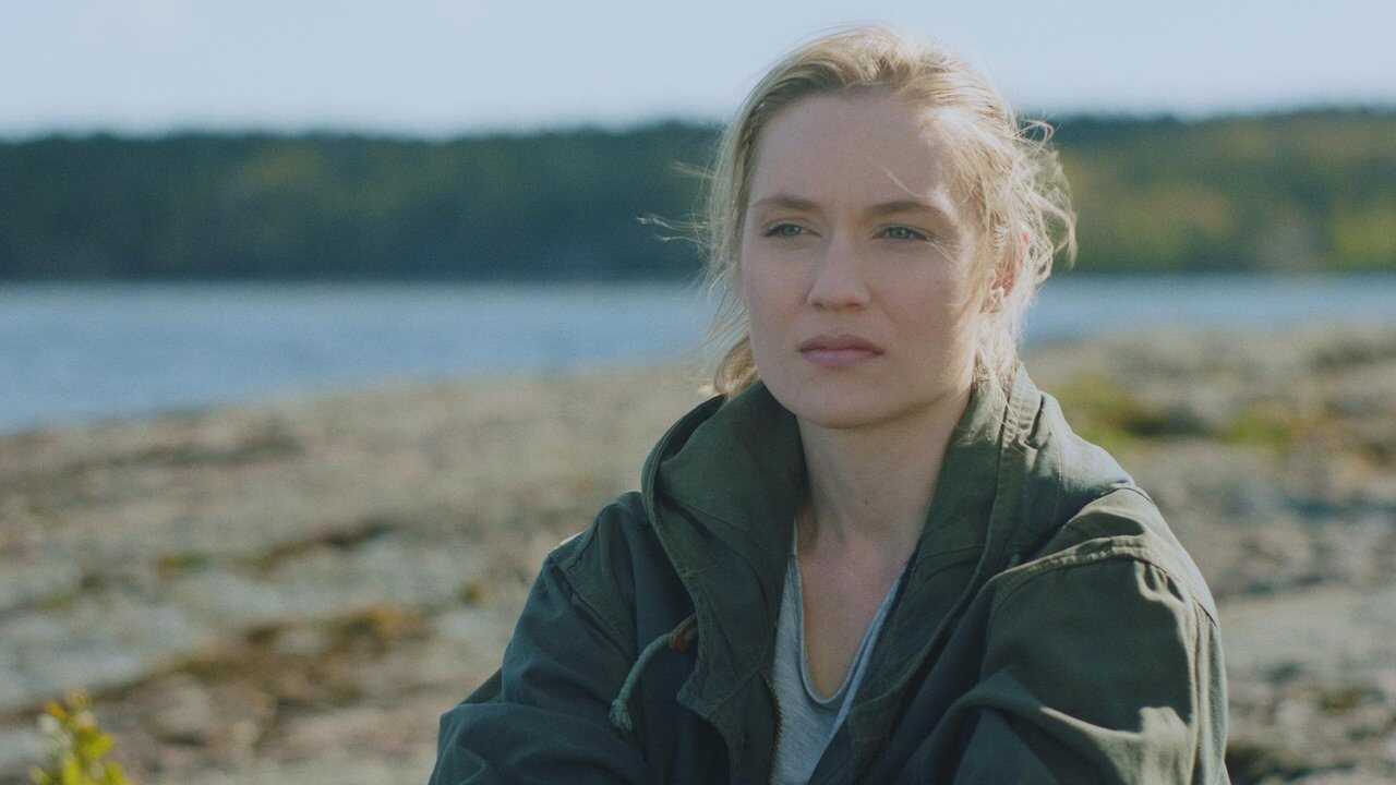 DE - Lucky Bay (2020) 0