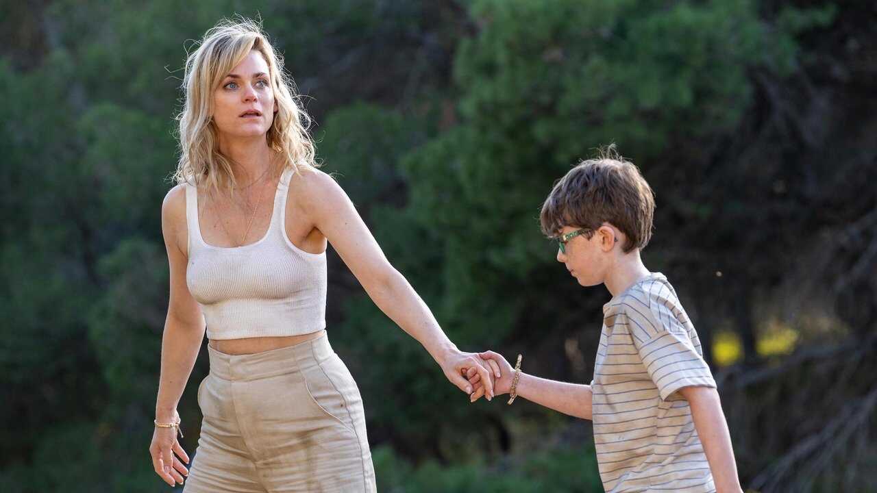 D+ - The Holiday (2022) 4