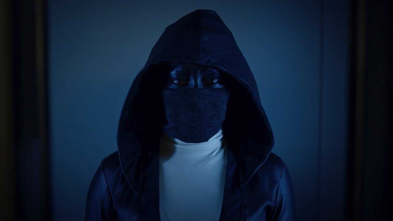 AR - Watchmen (2019) 1