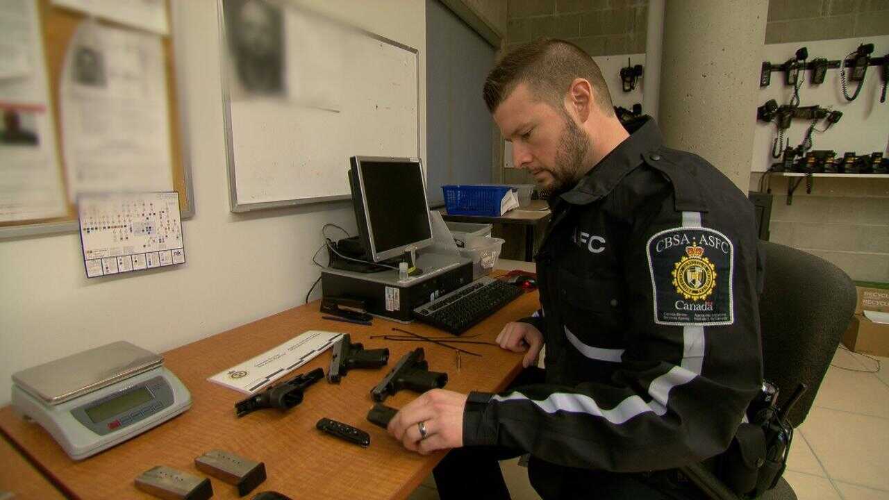 EN - Border Security: Canada's Front Line (2012) 0
