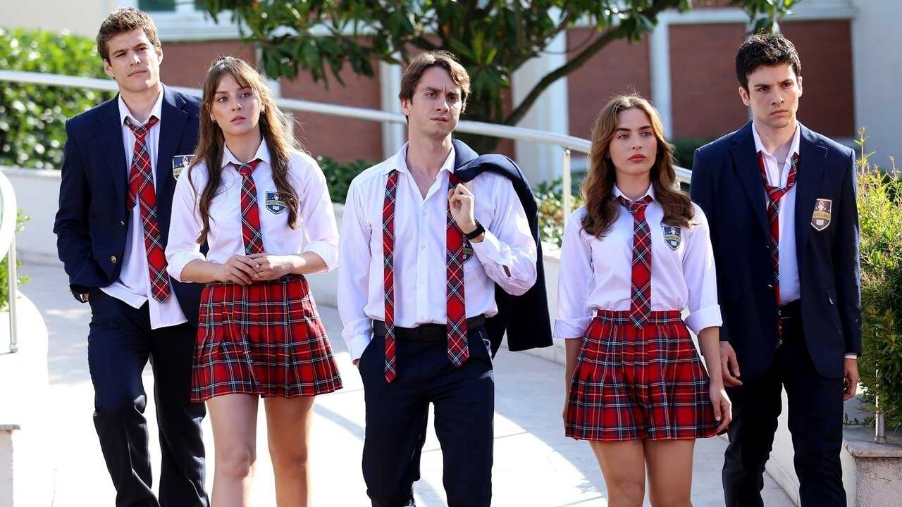 ES - Chicos de barrio (2022) 0